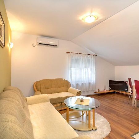 Arenta Apartments Metkovic Bagian luar foto