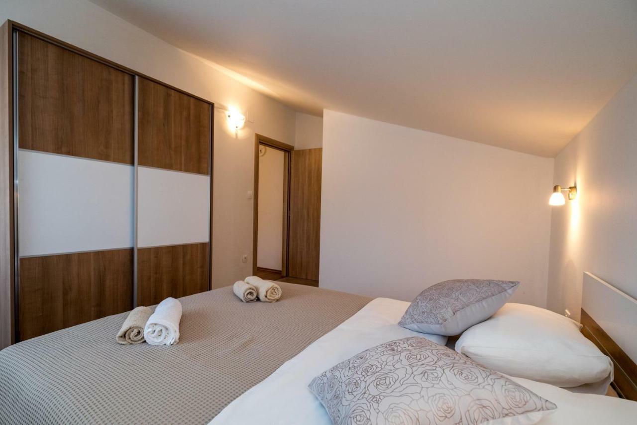 Arenta Apartments Metkovic Bagian luar foto
