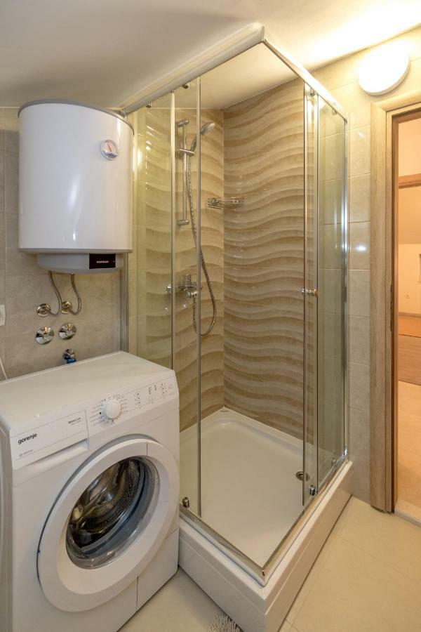 Arenta Apartments Metkovic Bagian luar foto